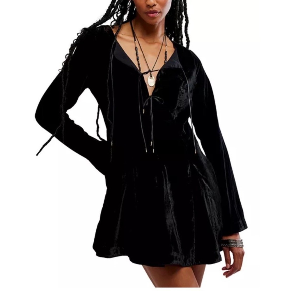 Free People Linney Tie Front Black velvet mini dress witchy whimsigoth Sz 6